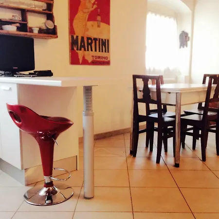 住宿加早餐酒店 Del Cinquecento 卡斯特罗卡罗泰尔梅
